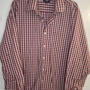 Haggar Men's Burgundy Checkered Button Down Shirt